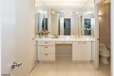 2 Claridge Dr #7NE, Verona, NJ 07044 - Photo 10