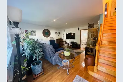 99 Hoffman Blvd, East Orange, NJ 07017 - Photo 2