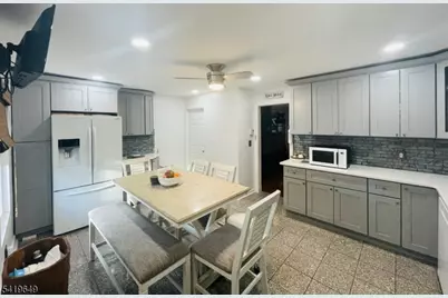 99 Hoffman Blvd, East Orange, NJ 07017 - Photo 8