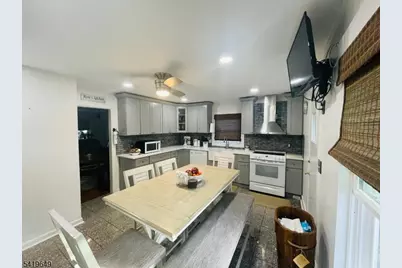 99 Hoffman Blvd, East Orange, NJ 07017 - Photo 18