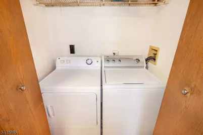 197 Fort Lee Rd, Teaneck Township, NJ 07666 - Photo 16