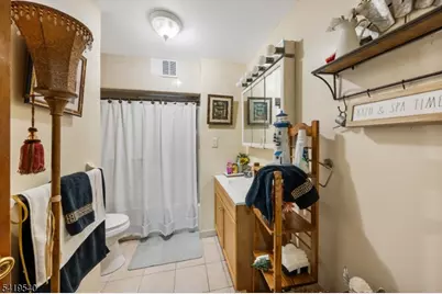 34 Henry St, Woodbridge Township, NJ 07064 - Photo 10