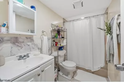 34 Henry St, Woodbridge Township, NJ 07064 - Photo 22