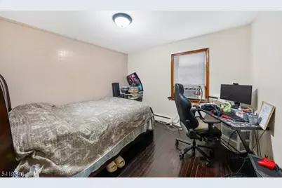 34 Henry St, Woodbridge Township, NJ 07064 - Photo 12