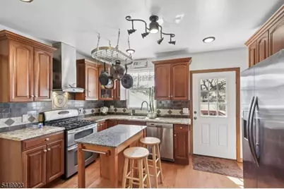 31 Bergen Blvd, Woodland Park, NJ 07424 - Photo 10