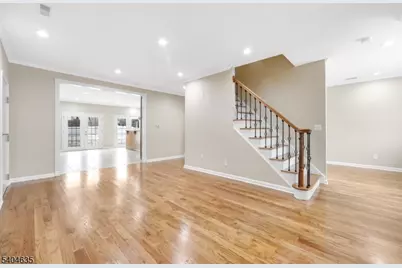 585 Mount Prospect Ave, Clifton, NJ 07012 - Photo 8