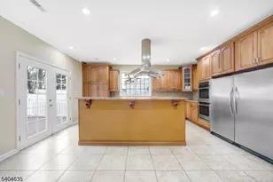 585 Mt Prospect Ave, Clifton, NJ 07012 - Photo 16