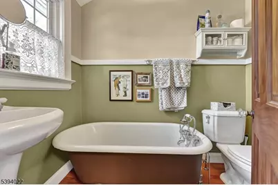 19 Forest Dr, Bloomfield, NJ 07003 - Photo 18