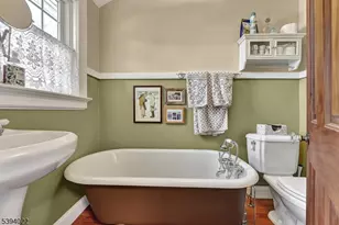 19 Forest Dr, Bloomfield, NJ 07003 - Photo 18