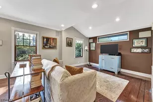 19 Forest Dr, Bloomfield, NJ 07003 - Photo 6