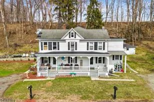 5-7 Vannatta Pl, Belvidere, NJ 07823 - Photo 2