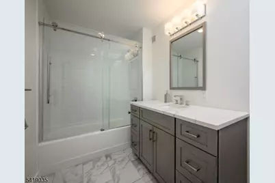 1 Carriage City Plz #1214, Rahway, NJ 07065 - Photo 12