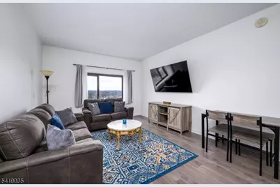 1 Carriage City Plz #1214, Rahway, NJ 07065 - Photo 8