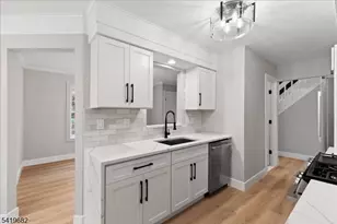 21A Andover Cir, Montgomery Township, NJ 08540 - Photo 10