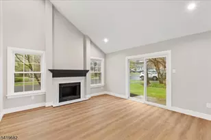 21A Andover Cir, Montgomery Township, NJ 08540 - Photo 4