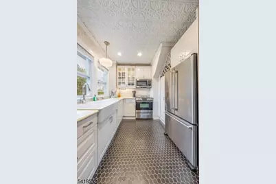 133 Buckingham Rd, Montclair, NJ 07043 - Photo 12