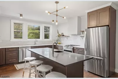 44 Norman Rd, Montclair, NJ 07043 - Photo 10