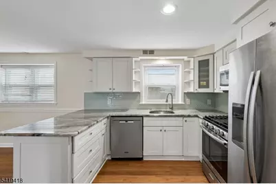 1 Lyons Pl, Morristown, NJ 07960 - Photo 16