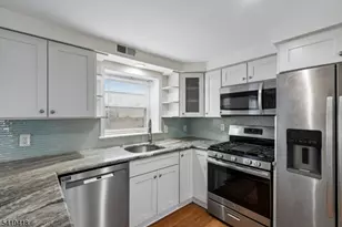 1 Lyons Pl, Morristown, NJ 07960 - Photo 18