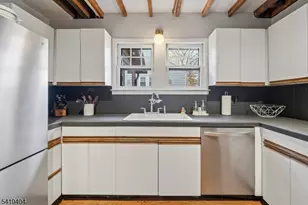 9 Dogwood Rd, West Orange Township, NJ 07052 - Photo 18