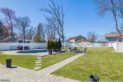 1718 W 4th St, Piscataway Township, NJ 08854 - Photo 20