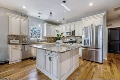 1718 W 4th St, Piscataway Township, NJ 08854 - Photo 8