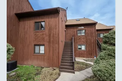 1 Onuma Ct #8, Vernon, NJ 07462 - Photo 2