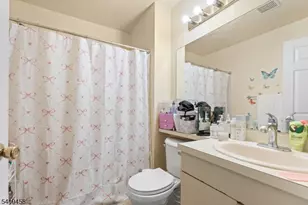 1338 Lavender Ct, Mahwah Twp., NJ 07430 - Photo 4