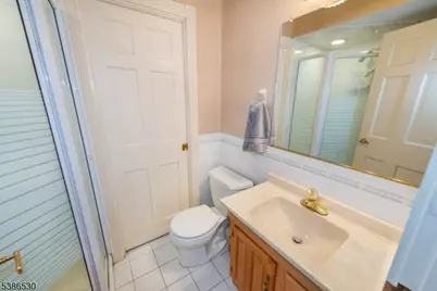 8 Tomahawk Dr, Wayne, NJ 07470 - Photo 28