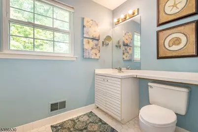 8 Tomahawk Dr, Wayne, NJ 07470 - Photo 22