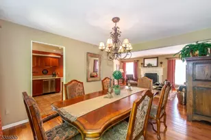 8 Tomahawk Dr, Wayne Twp., NJ 07470 - Photo 14