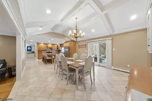 2 Old Orchard Rd, Mendham Township, NJ 07960 - Photo 10