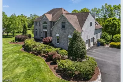 34 Milestone Dr, Raritan Township, NJ 08551 - Photo 2