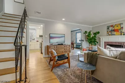 4 Rynda Rd, Maplewood, NJ 07040 - Photo 4