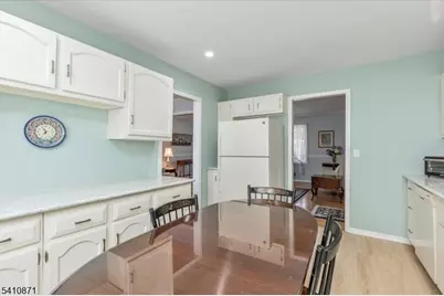 11 Dorr Rd, New Providence, NJ 07974 - Photo 10