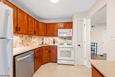 67 Brookside Ln, Mount Arlington, NJ 07856 - Photo 8