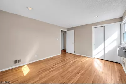 24 Carolyn Rd, Belleville, NJ 07109 - Photo 8