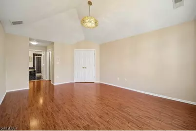 915 Kensington Ln, Livingston, NJ 07039 - Photo 22