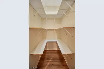 915 Kensington Ln, Livingston, NJ 07039 - Photo 28