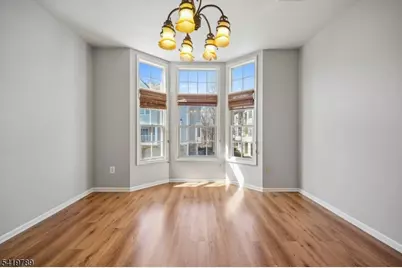 915 Kensington Ln, Livingston, NJ 07039 - Photo 10