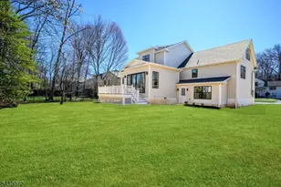 32 W McClellan Ave, Livingston, NJ 07039 - Photo 32