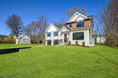 32 W McClellan Ave, Livingston, NJ 07039 - Photo 30