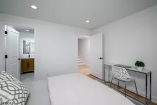 32 W McClellan Ave, Livingston, NJ 07039 - Photo 20