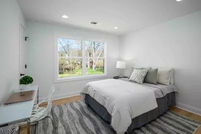 32 W McClellan Ave, Livingston, NJ 07039 - Photo 18