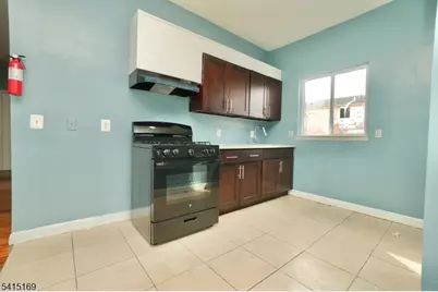 544 S 11th St, Newark, NJ 07103 - Photo 4