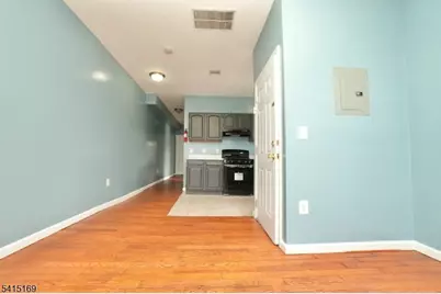 544 S 11th St, Newark, NJ 07103 - Photo 10