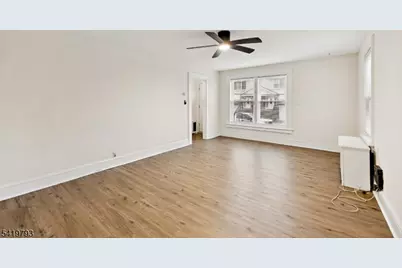 289 Hilton Ave, Union Township, NJ 07088 - Photo 8