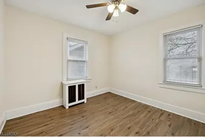 289 Hilton Ave, Union Township, NJ 07088 - Photo 18