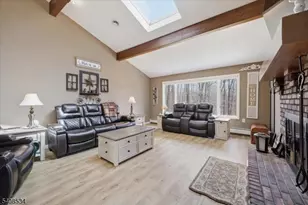 15 Copeley Rd, Hampton Township, NJ 07860 - Photo 6