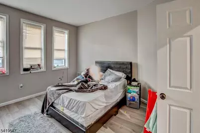 70 S 9th St, Newark, NJ 07107 - Photo 26